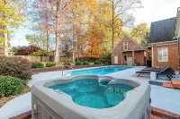 Spacious Home Great for Holidays;Sleeps 20;Hot Tub; Gym; Pool; Game Room; - 4-Star
