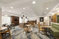 Fairfield Inn Concord - breakfast