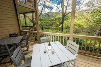 Large, Luxury Condo in Gated Community with Mountain & Golf Course View - Pool