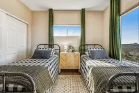 Stunning home with 260 degree City Light Views. - balcony