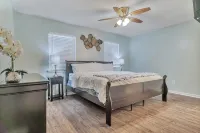 NEW 3BR w/ En-suite & Full Kitchen - Close to DT - 4つ星