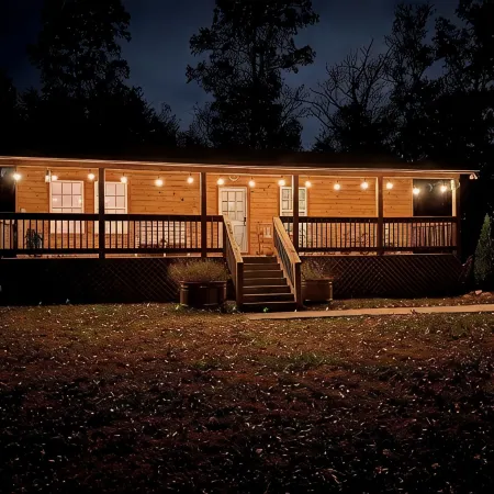 The Overlook Cabin: Breath-taking Views & King Bed