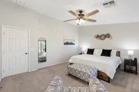 Queen Creek Golf Course Oasis W/ Heated Pool - Homestays
