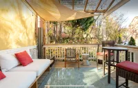 Icy Mini Split Added, Luxury, Walk to Washington St, EV, Movie Room, Spa Bath - 4-Star