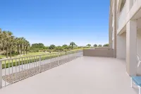 Oceanfront 2/2 Condo; Short walk to Pool & Beach - Beach