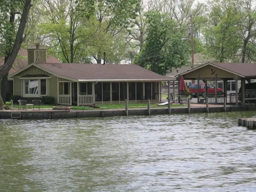 Schmucker Rentals, Tecumseh Island.  Great fishing off the point. - 3-Star