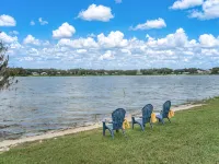 Come enjoy beautiful Lake Isis Cottage. - พร้อมWifi