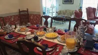 Aldrich House Bed & Breakfast - parking