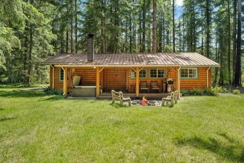 Secluded River Front Cabin @ Mt Rainier w/ Hot Tub - Alppimaja