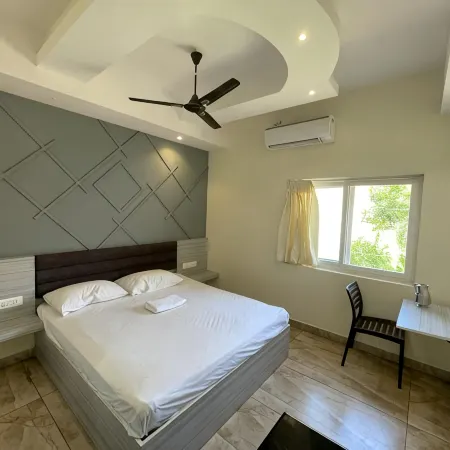 Hotel Grand Lpm