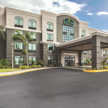 Comfort Inn & Suites Clearwater South