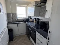 Stunning Sea View Flat on The Leas – Panoramic Estuary Sunsets, Steps to Beach - 3 stelle