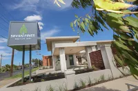 Seven Pines Motor Inn Hotels in Gol Gol