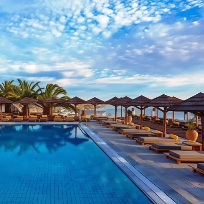 Myconian Ambassador Relais & Chateaux Hotel berhampiran Pantai Psarou