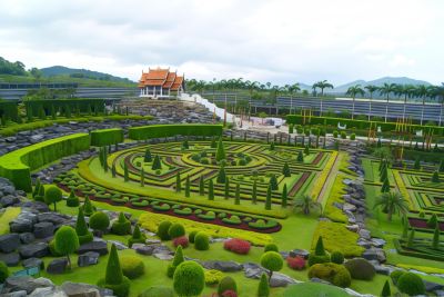 Surroundings Empress Pattaya Hotel Photo