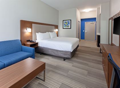 Holiday Inn Express & Suites Valencia - Santa Clarita