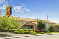 Super 8 by Wyndham Kennewick Hotels in Kennewick