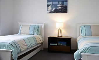 Penguin Beachfront Apartments