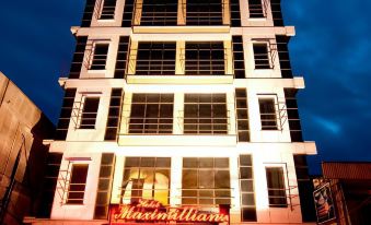 Hotel Maximillian