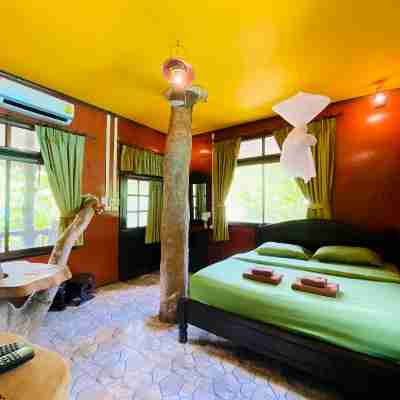 Khao Sok Tree House Resort Rooms