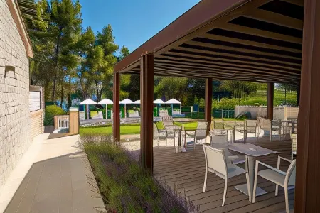 San Michele Relais & Spa Отели рядом с достопримечательностью «Beach of the Two Sisters»