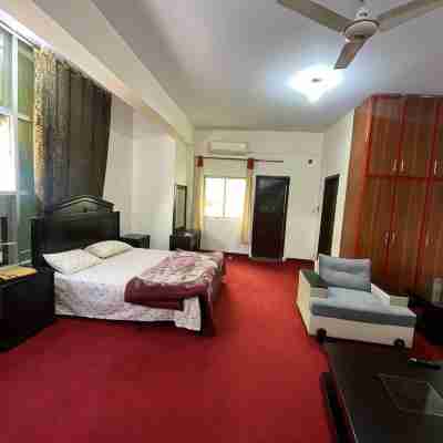 Lal Lodges Suite Apartment Rooms