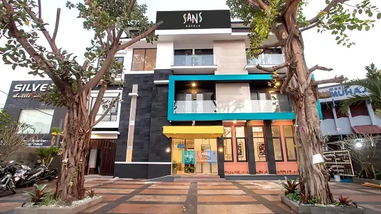 Sans Hotel Fif Fa Premiere Malang by RedDoorz