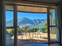 Hout Bay Breeze Hotels in Hout Bay