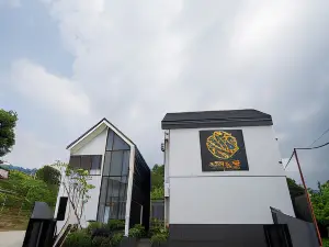 Villa Awls & Resort Puncak