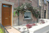 Easdale House Apartments