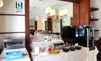 Phi Hotel Ambra - Housity
