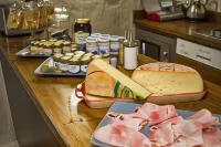 Maison la Saxe - breakfast