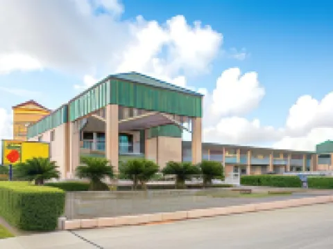 Super 8 by Wyndham Seguin Hotels in Seguin