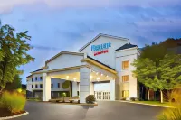 Fairfield Inn & Suites Worcester Auburn Các khách sạn ở Auburn