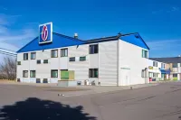 Motel 6 Great Falls, MT Hotel berhampiran St. Ann Cathedral