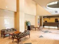 APA Hotel Tonami Ekimae Hotele w: Tonami