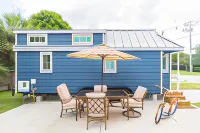 Tiny House Siesta Hotels in Osprey
