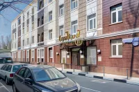 На Смирновской 25 Отели рядом с достопримечательностью «ТЦ Ваш дом»