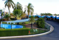 David Motor Inn - Pools