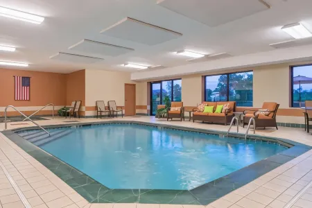 Ramada by Wyndham Catlettsburg/Ashland Отели в г. Перри Тауншип