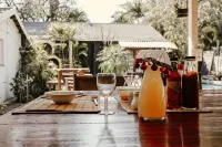 A Traveller's Palm - breakfast