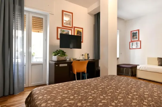 Donna Eleonora Residence