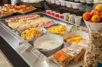 Victory Gästehaus Therme Erding - breakfast