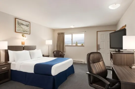 Travelodge by Wyndham McBride Hotels in 