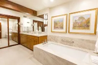 Deluxe King Room with Fireplace Hotel Room Hotels in Midway