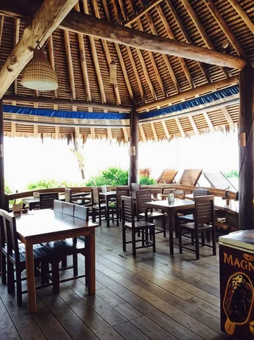 รูปภาพของทิวสน บีช รีสอร์ท