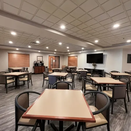 Wingate by Wyndham Coon Rapids