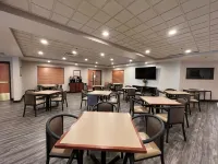 Wingate by Wyndham Coon Rapids - breakfast