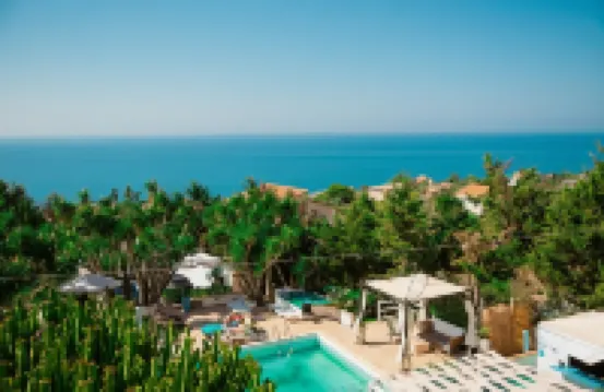 皮特拉的法爾科 帕爾馬-迪蒙泰基亞羅酒店