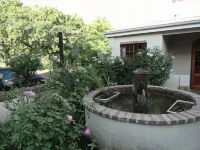 By the Way Guesthouse Hotel a 